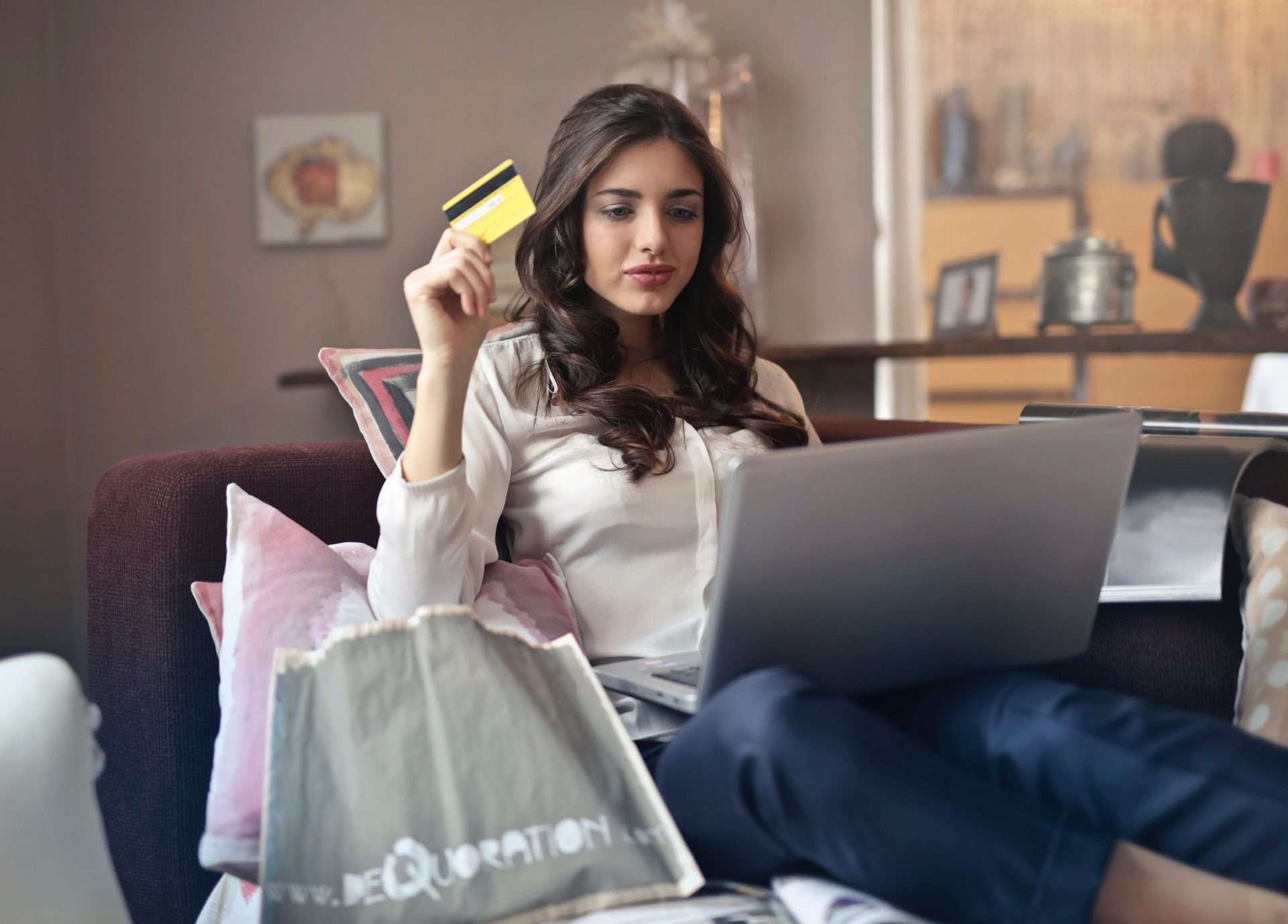 what-are-the-advantages-and-disadvantages-of-online-shopping